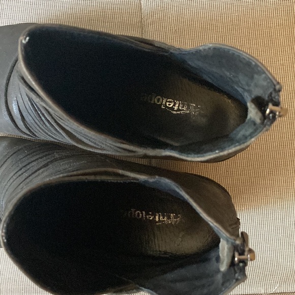 Antelope Booties - Picture 4 of 4